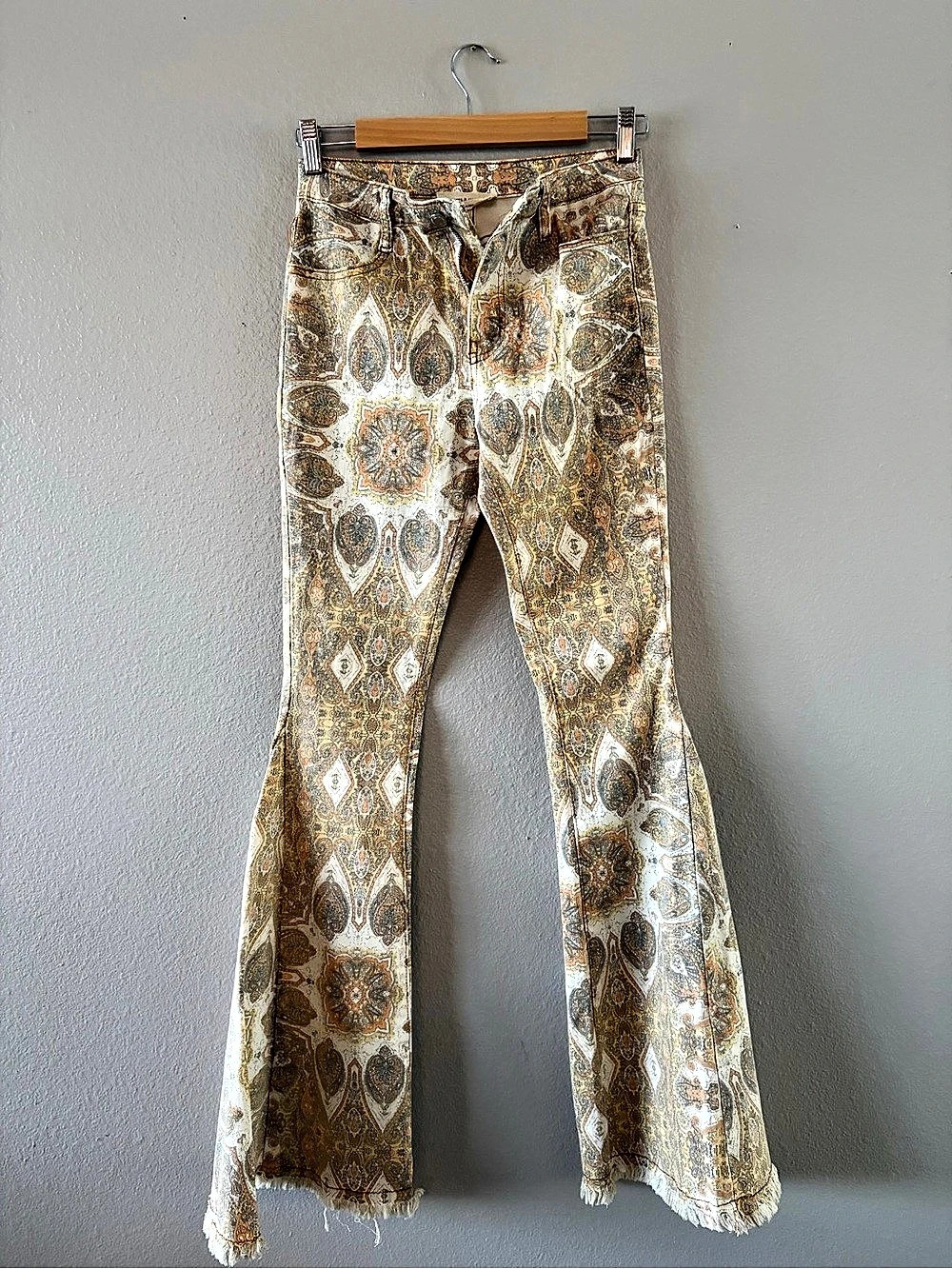 Saints & Hearts Paisley bellbottom